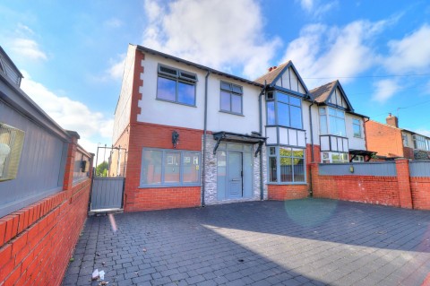 View Full Details for Chorley Old Road, Bolton, BL1