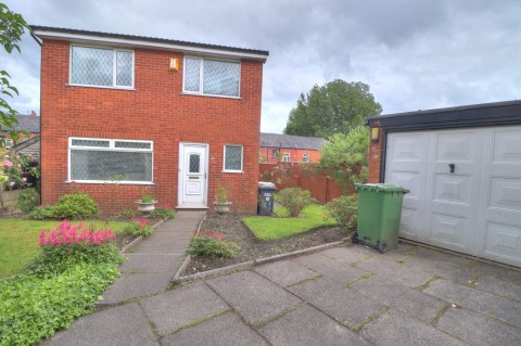 View Full Details for Tomlin Square, Bolton, BL2