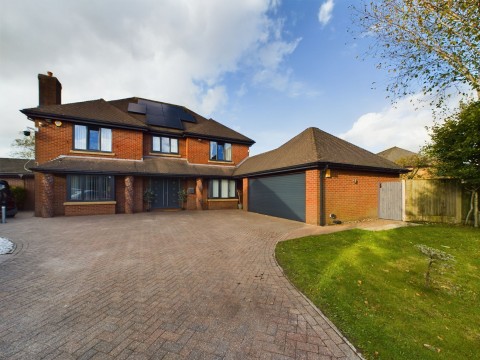 View Full Details for The Highgrove, Heaton, Bolton, BL1